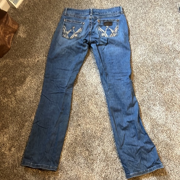 Wrangler bootcut jeans - Picture 2 of 5